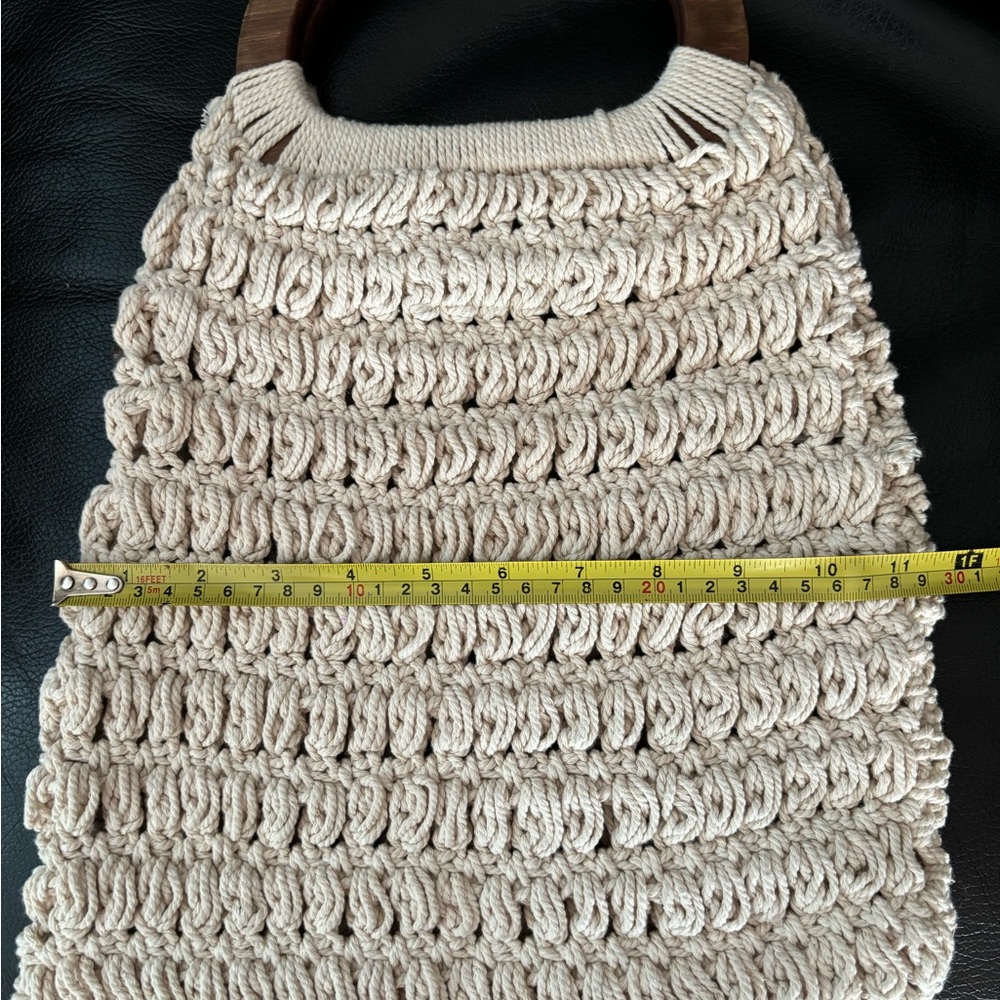 Universal Thread From Target Handbag - image 1